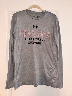 Under Armour University of Cincinnati Bearcats Basketball Long Sleeve Tee